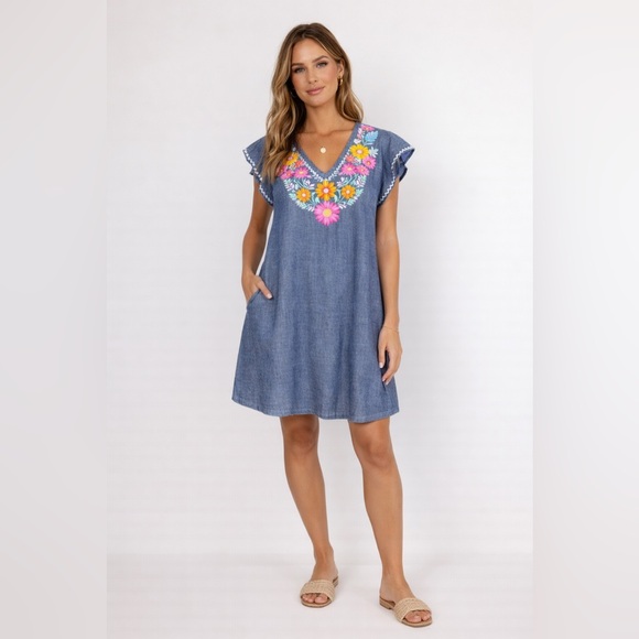 THML Dresses & Skirts - Boho Chambray Embroidered Floral Shift Dress Linen Blend Small